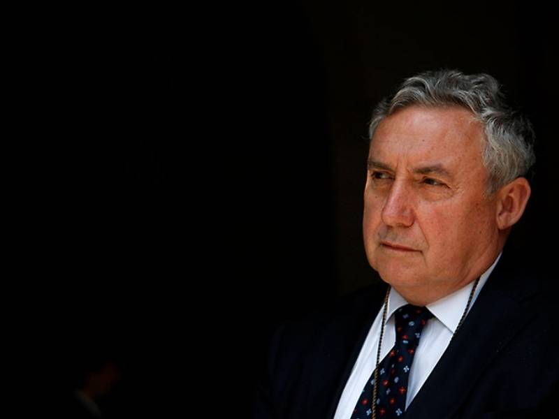 “Debemos ser capaces de generar instancias de debate y discusión, de tomar acciones concretas que delimiten el daño que se puede terminar causando”, dijo el Rector Ennio Vivaldi.